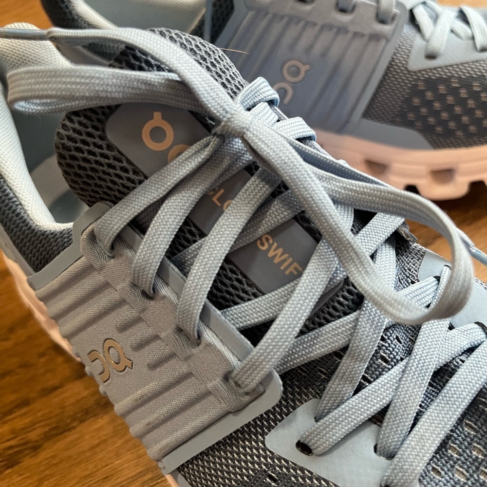 On Cloudswift Sneakers - Picture 9 of 9